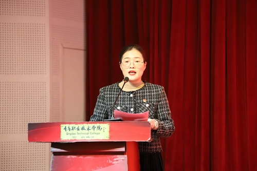 第七届中国青年志愿服务项目公益创业赛银奖“绿喇叭，护水源——变“废”为宝，工业废水再利用护水项目”代表丁明柳作典型经验分享交流