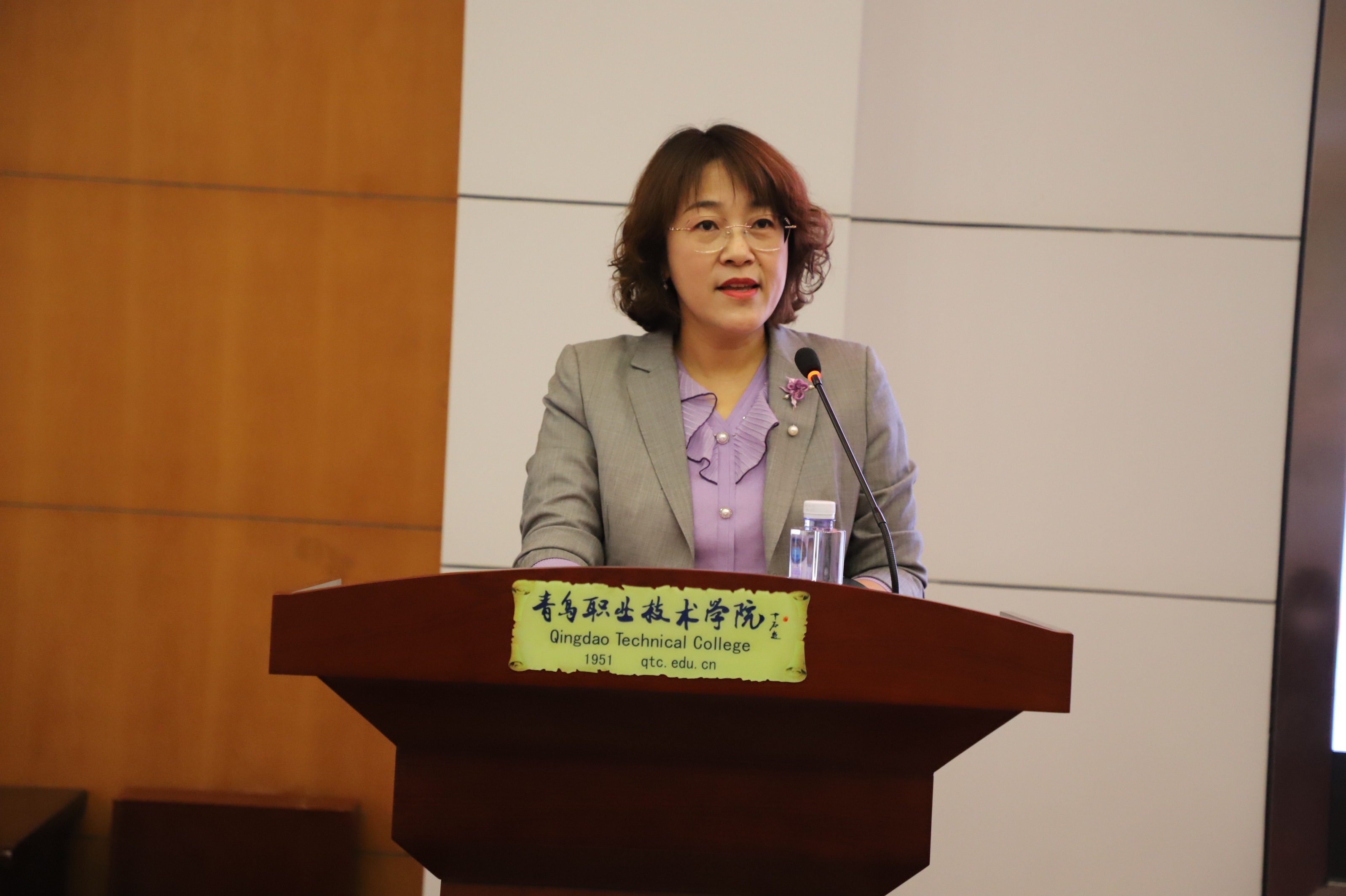 欧博ABG官网举办《高等职业教育质量年度报告(2023)》发布会 欧博ABG官网举办《高等职业教育质量年度报告(2023)》发布会