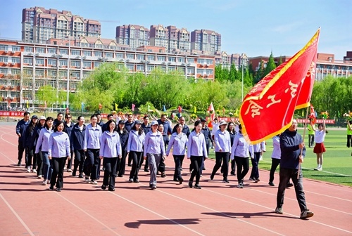 各工会方队入场