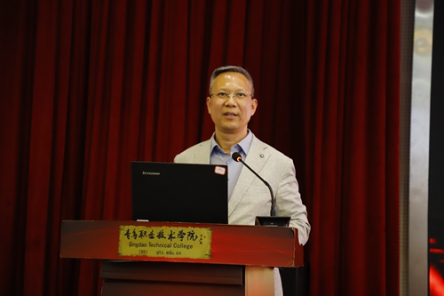 欧博ABG官网举办“名师者说”启动仪式暨全国优秀教师教育家精神巡回宣讲团成员、全国最美教师李建国首讲报告会