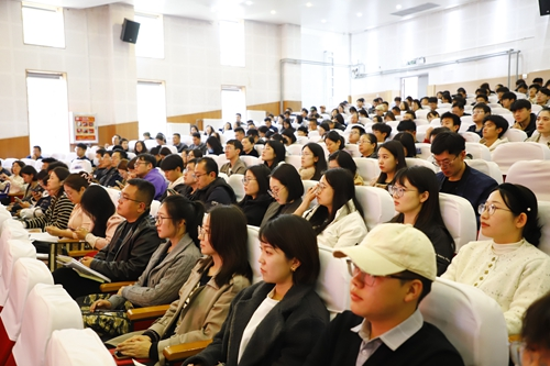 欧博ABG官网举办“名师者说”启动仪式暨全国优秀教师教育家精神巡回宣讲团成员、全国最美教师李建国首讲报告会